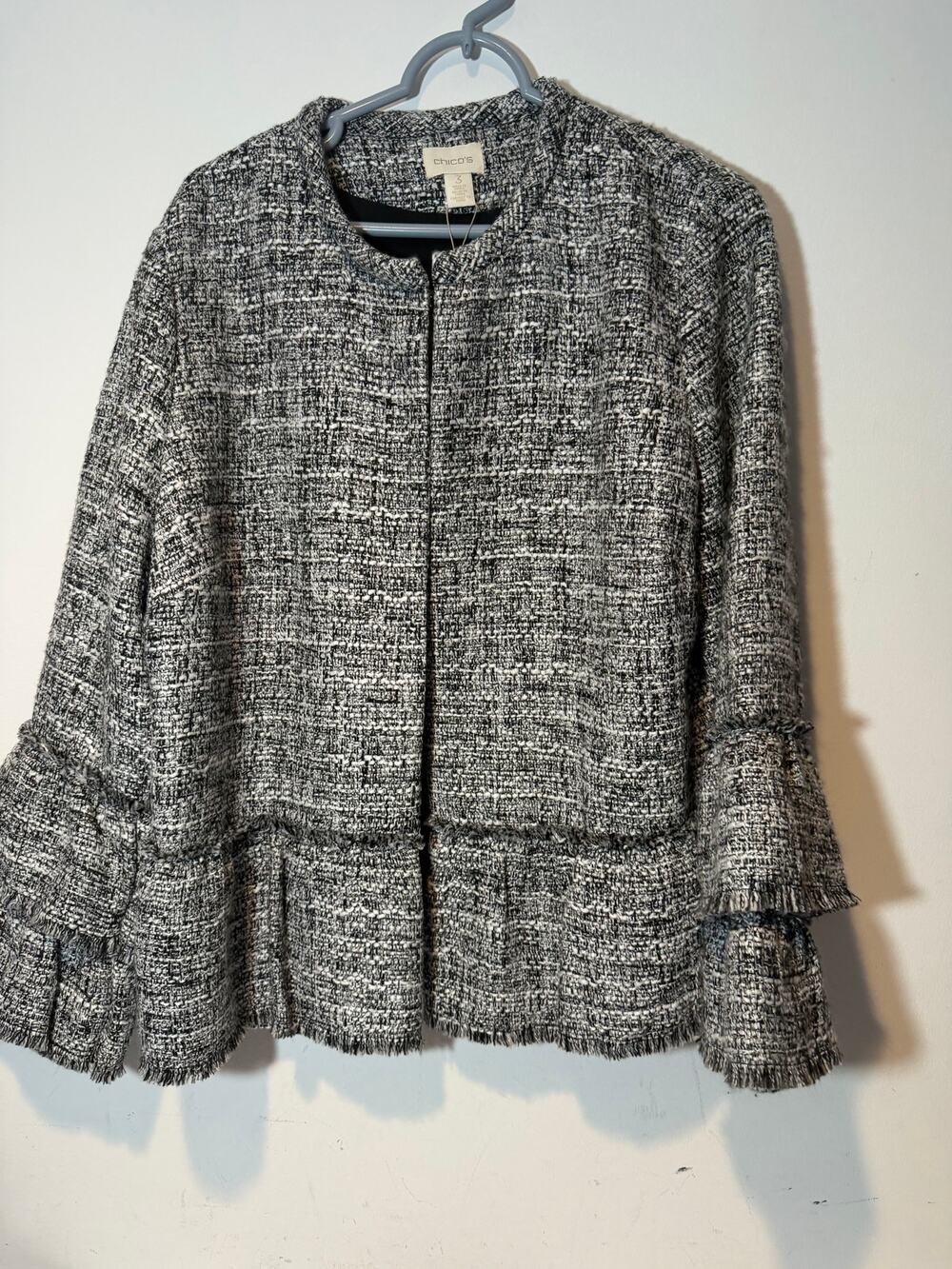 Chicos Womens xl Ruffle Hem Cuffs Tweed Jacket Black Hook Eye Closure NWT